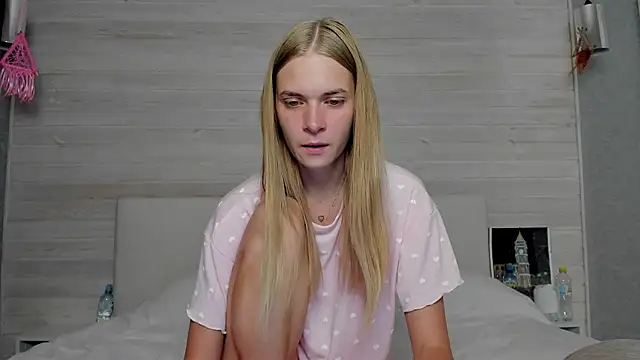 Snapshot of molly_hunt_ chatting on September 22, 3:30 am molly hunt online show from September 22, 3:30 am