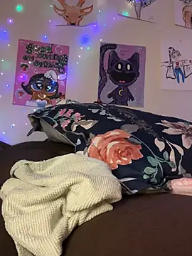 Snapshot of Kayyummy98 chatting on March 20, 8:31 am Kayyummy98 online show from March 20, 8:31 am