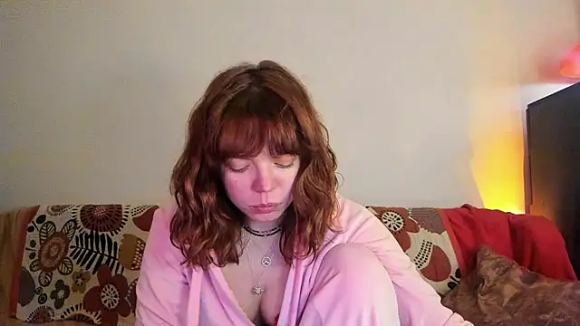 Snapshot of ClancyMorissey chatting on January 4, 8:27 pm ClancyMorissey online show from January 4, 8:27 pm
