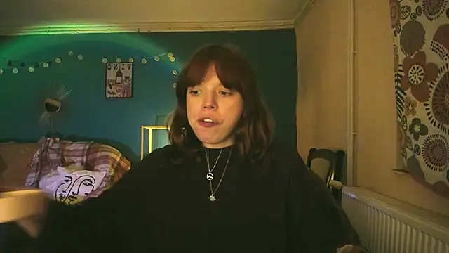 Snapshot of ClancyMorissey chatting on February 20, 8:25 pm ClancyMorissey online show from February 20, 8:25 pm