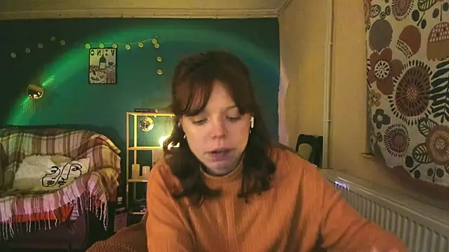 Snapshot of ClancyMorissey chatting on March 3, 8:43 pm ClancyMorissey online show from March 3, 8:43 pm