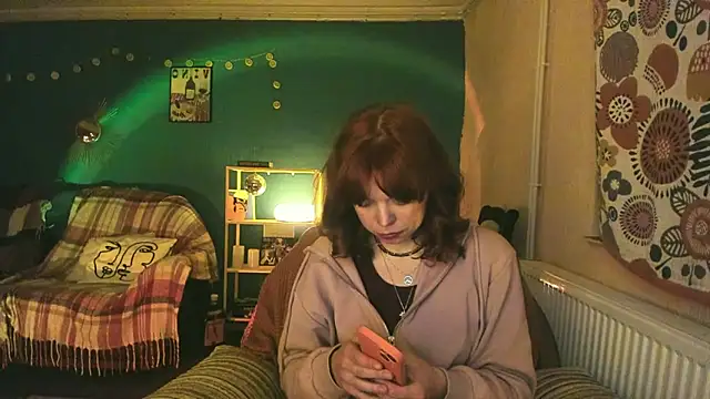 Snapshot of ClancyMorissey chatting on March 6, 8:48 pm ClancyMorissey online show from March 6, 8:48 pm