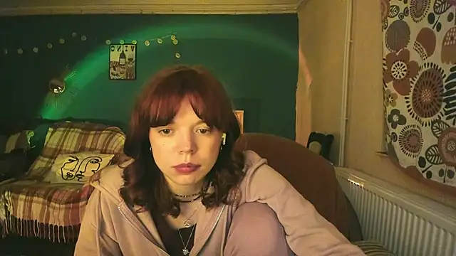 Snapshot of ClancyMorissey chatting on March 6, 11:53 pm ClancyMorissey online show from March 6, 11:53 pm