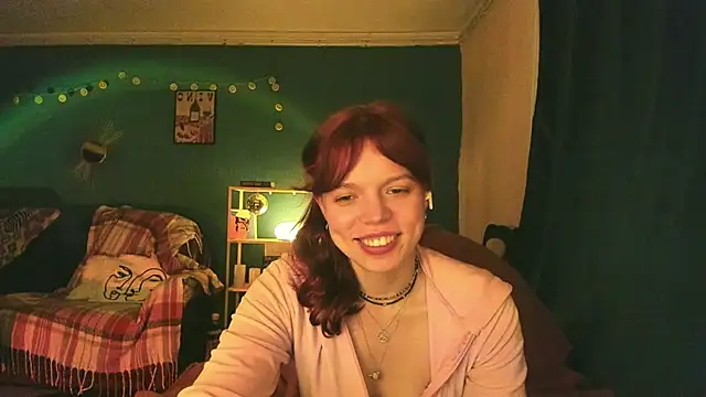 Snapshot of ClancyMorissey chatting on March 8, 12:00 am ClancyMorissey online show from March 8, 12:00 am