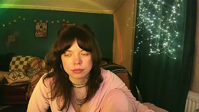 Snapshot of ClancyMorissey chatting on March 7, 6:16 pm ClancyMorissey online show from March 7, 6:16 pm