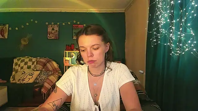 ClancyMorissey online show from June 8, 5:24 pm