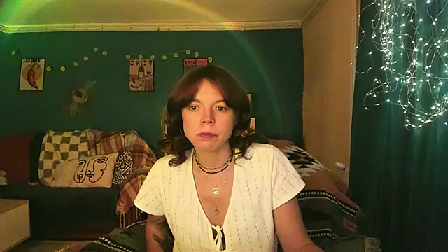ClancyMorissey online show from June 18, 5:39 pm