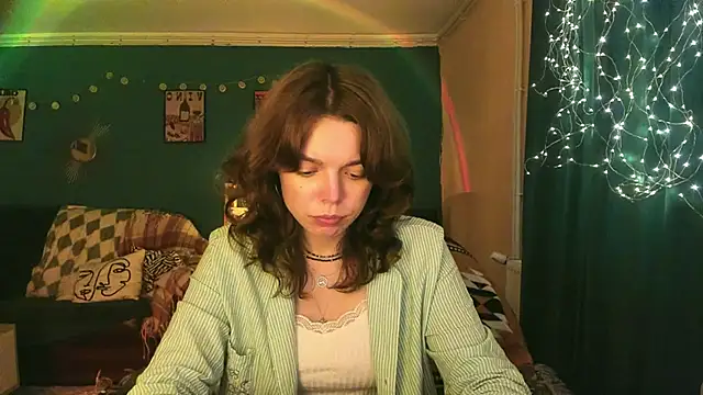 Snapshot of ClancyMorissey chatting on July 22, 5:49 pm ClancyMorissey online show from July 22, 5:49 pm