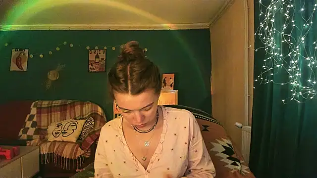 Snapshot of ClancyMorissey chatting on August 6, 4:31 pm ClancyMorissey online show from August 6, 4:31 pm