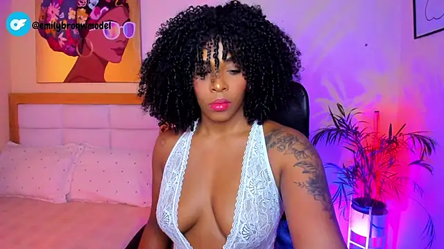 Snapshot of AitanaBrown_ chatting on May 25, 9:10 pm AitanaBrown online show from May 25, 9:10 pm