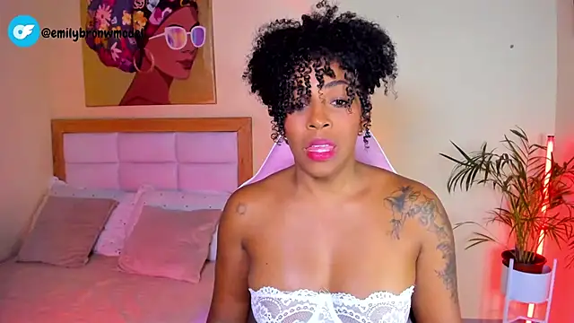 Snapshot of AitanaBrown_ chatting on June 24, 11:15 pm AitanaBrown online show from June 24, 11:15 pm