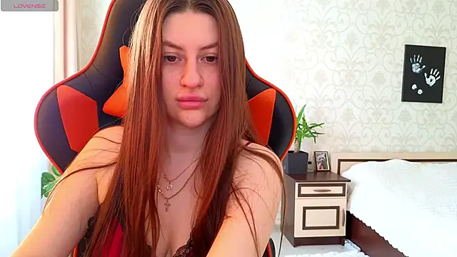 Elishka  online show from April 21, 5:47 am