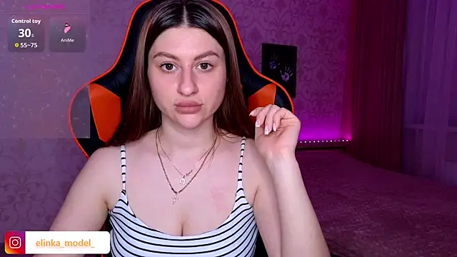 Snapshot of Elishka_ chatting on June 20, 9:50 pm Elishka online show from June 20, 9:50 pm