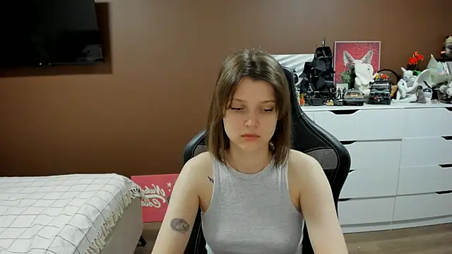 Snapshot of SoniNesti chatting on July 28, 2:46 pm SoniNesti online show from July 28, 2:46 pm