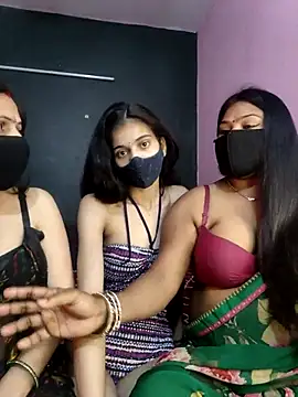 cutee  crazy online show from January 18, 11:25 am