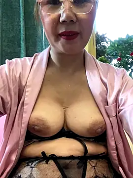 honghong666 online show from September 16, 7:42 am