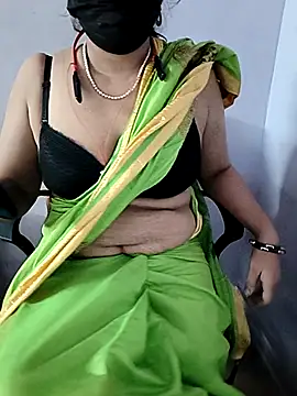 Snapshot of sangeetha4bide chatting on December 4, 6:01 am sangeetha4bide online show from December 4, 6:01 am