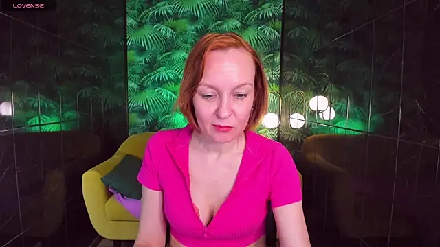 Snapshot of NikaGentle chatting on January 10, 12:04 pm NikaGentle online show from January 10, 12:04 pm