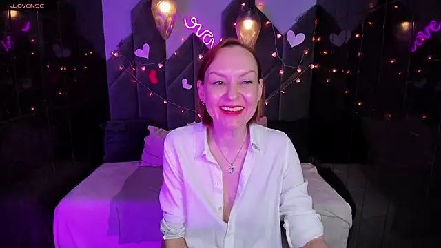 Snapshot of NikaGentle chatting on February 13, 12:11 pm NikaGentle online show from February 13, 12:11 pm