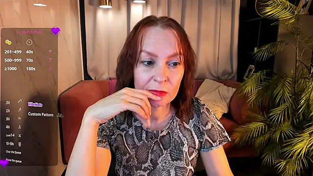 Snapshot of NikaGentle chatting on June 15, 5:31 am NikaGentle online show from June 15, 5:31 am