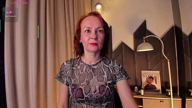 Snapshot of NikaGentle chatting on June 21, 5:32 am NikaGentle online show from June 21, 5:32 am