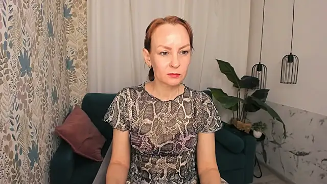Snapshot of NikaGentle chatting on July 6, 5:37 am NikaGentle online show from July 6, 5:37 am
