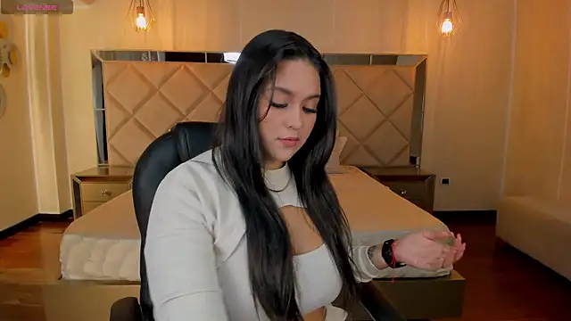 Snapshot of ToriCrossX chatting on February 18, 12:28 pm ToriCrossX online show from February 18, 12:28 pm