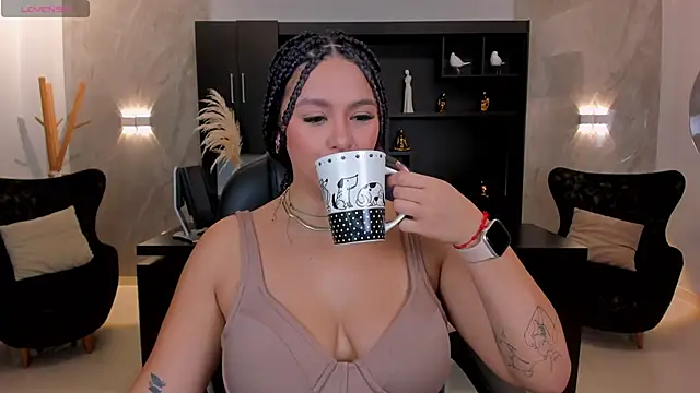 Snapshot of ToriCrossX chatting on February 27, 12:56 pm ToriCrossX online show from February 27, 12:56 pm