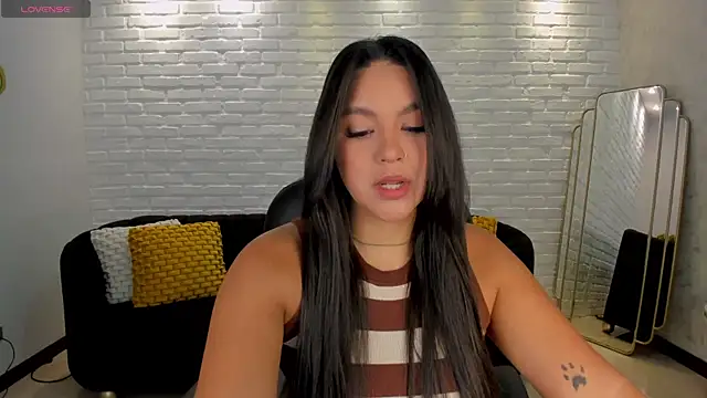 Snapshot of ToriCrossX chatting on March 5, 12:33 pm ToriCrossX online show from March 5, 12:33 pm