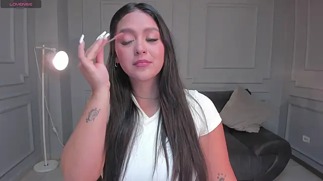 Snapshot of ToriCrossX chatting on March 18, 8:48 pm ToriCrossX online show from March 18, 8:48 pm