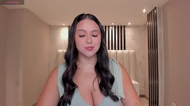 Snapshot of ToriCrossX chatting on November 26, 12:55 am ToriCrossX online show from November 26, 12:55 am