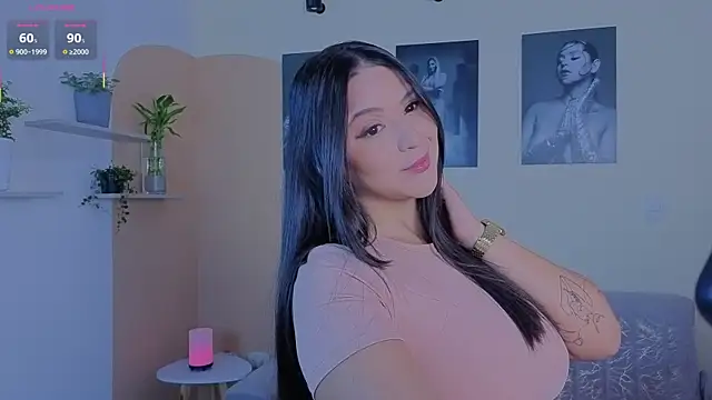 ToriCrossX online show from January 10, 7:10 am