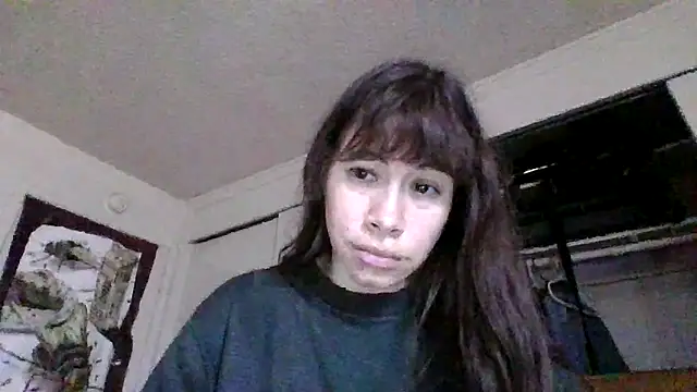 Snapshot of petitedoll29 chatting on December 1, 7:36 pm petitedoll29 online show from December 1, 7:36 pm