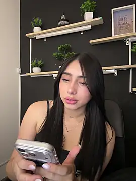 isabella jade online show from February 18, 10:06 pm