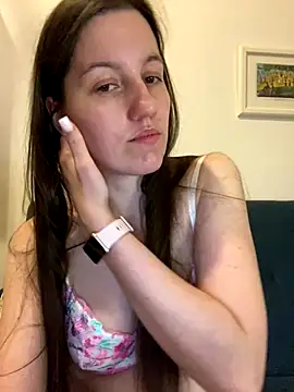 Snapshot of Nicole-Ray chatting on December 14, 7:29 pm Nicole-Ray online show from December 14, 7:29 pm