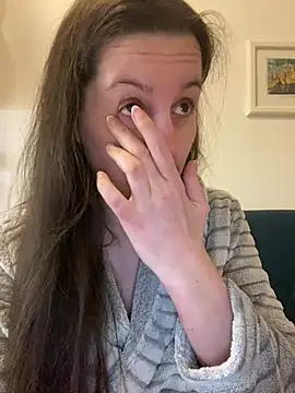 Snapshot of Nicole-Ray chatting on February 22, 9:13 pm Nicole-Ray online show from February 22, 9:13 pm