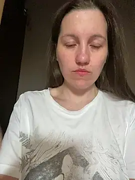 Nicole-Ray online show from May 4, 5:03 am