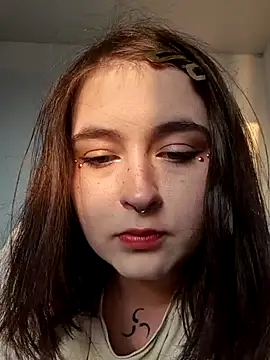 Snapshot of Yammy_Yumi chatting on November 7, 1:22 pm Yammy Yumi online show from November 7, 1:22 pm