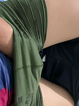 Snapshot of elvis0966 chatting on January 20, 5:26 am elvis0966 online show from January 20, 5:26 am