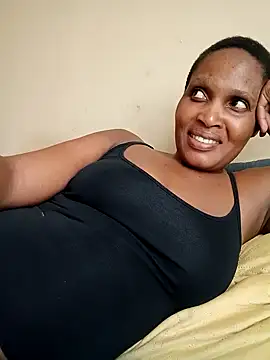 Snapshot of Nonelela chatting on October 31, 10:49 am Nonelela online show from October 31, 10:49 am