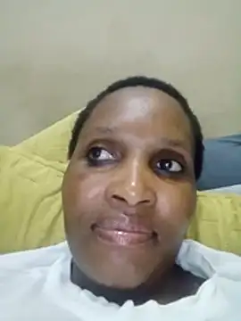 Snapshot of Nonelela chatting on December 13, 7:53 pm Nonelela online show from December 13, 7:53 pm