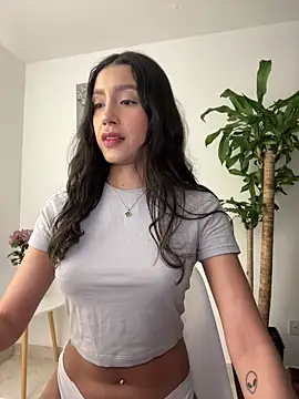 Snapshot of SelenaStone chatting on December 20, 10:17 pm SelenaStone online show from December 20, 10:17 pm