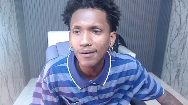Snapshot of ManSant chatting on August 1, 6:29 pm ManSant online show from August 1, 6:29 pm
