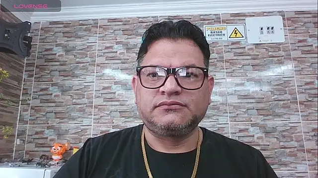 Snapshot of SexDiffrent chatting on October 17, 5:59 pm SexDiffrent online show from October 17, 5:59 pm