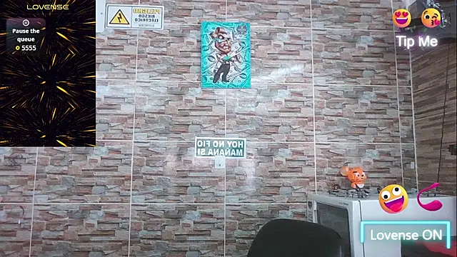 Snapshot of SexDiffrent chatting on November 8, 3:34 pm SexDiffrent online show from November 8, 3:34 pm