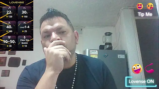 Snapshot of SexDiffrent chatting on November 20, 8:08 pm SexDiffrent online show from November 20, 8:08 pm