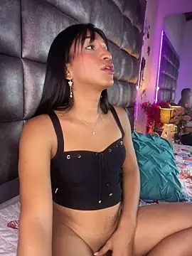 Ashly Miller online show from May 1, 8:02 pm