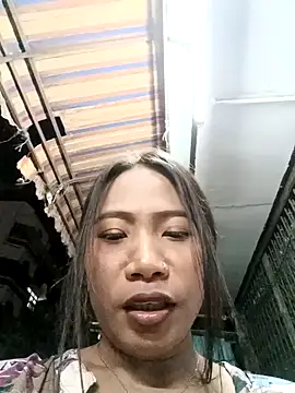 Snapshot of KinkyKit_May chatting on February 7, 3:52 pm KinkyKit May online show from February 7, 3:52 pm