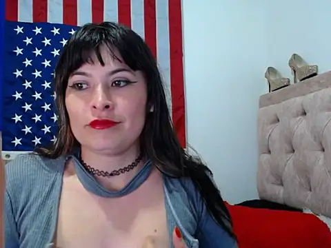 Snapshot of Alexandrasaenz chatting on June 17, 9:05 pm Alexandrasaenz online show from June 17, 9:05 pm