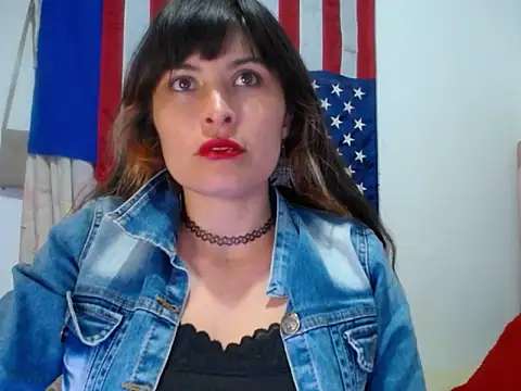 Snapshot of Alexandrasaenz chatting on June 30, 8:43 pm Alexandrasaenz online show from June 30, 8:43 pm